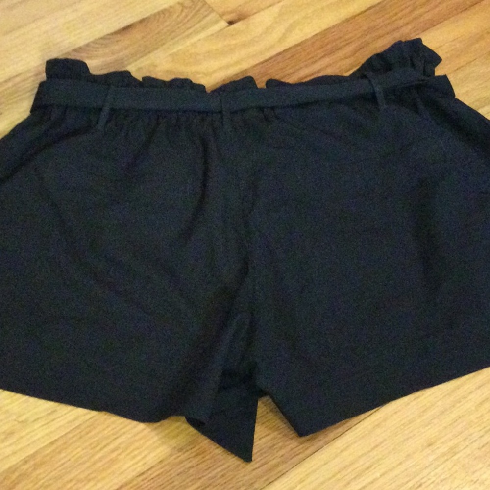 Stradivarius Black Shorts - Picture 2 of 7